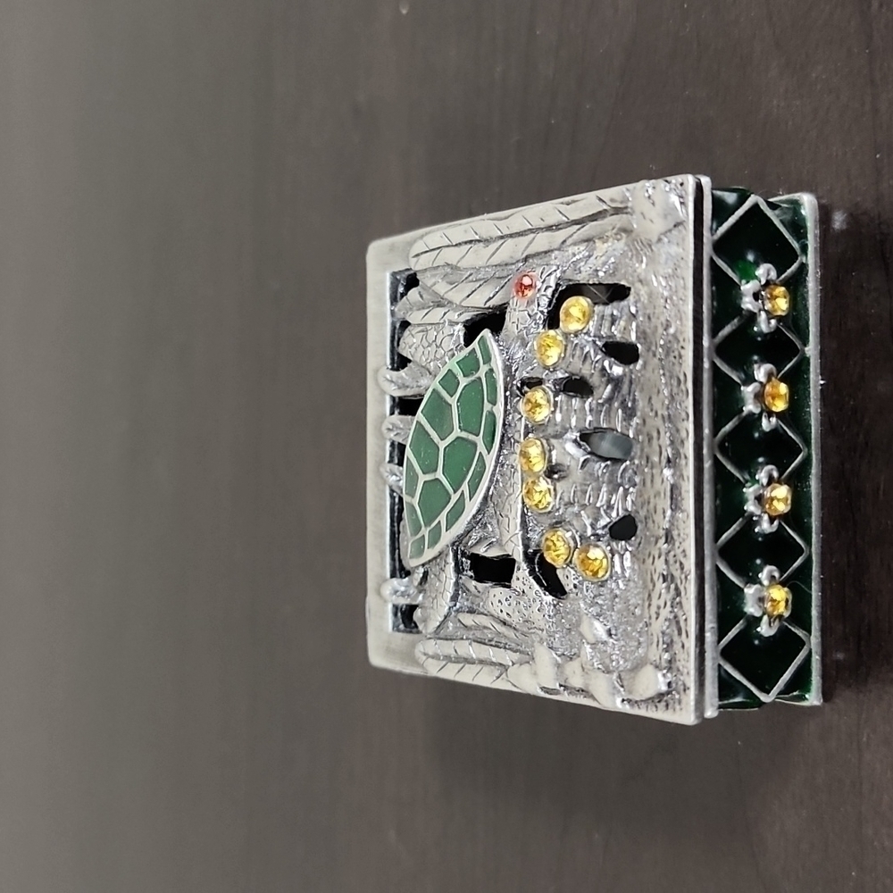 Cute Small Trinket Box - Picture 2 of 6